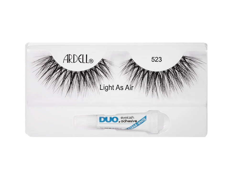 Light As Air WEIGHTLESS INNOVATION . 50% LIGHTER LASHES style 523