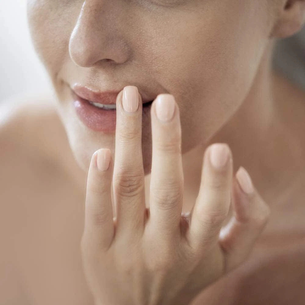 Lip Therapy ROSY LIPS SOOTHES DRY LIPS 20g